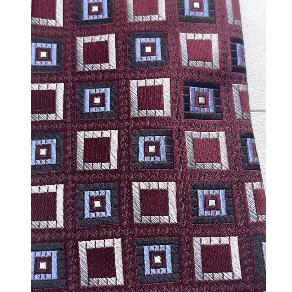 Pronto Uomo Mens Burgundy Geometricโ Square Silk Necktie Woven Classic Tie